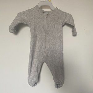 Footie 🖤3 for 10🖤